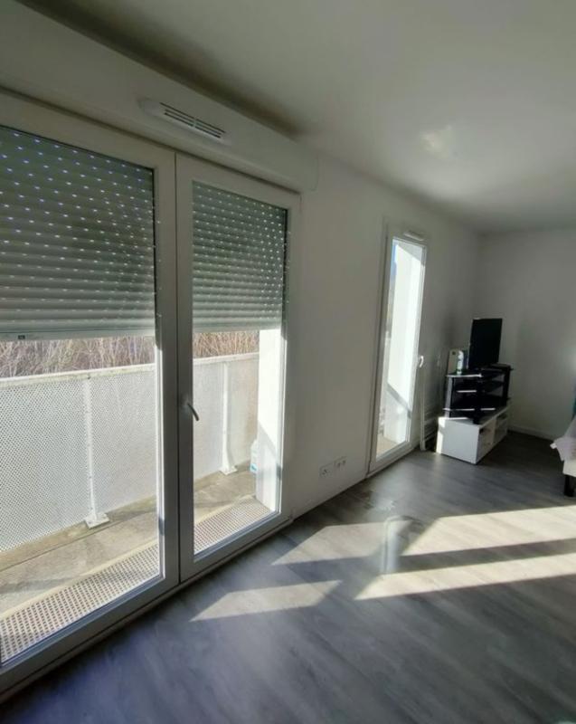 Studio - 30 m² - 1 pièce