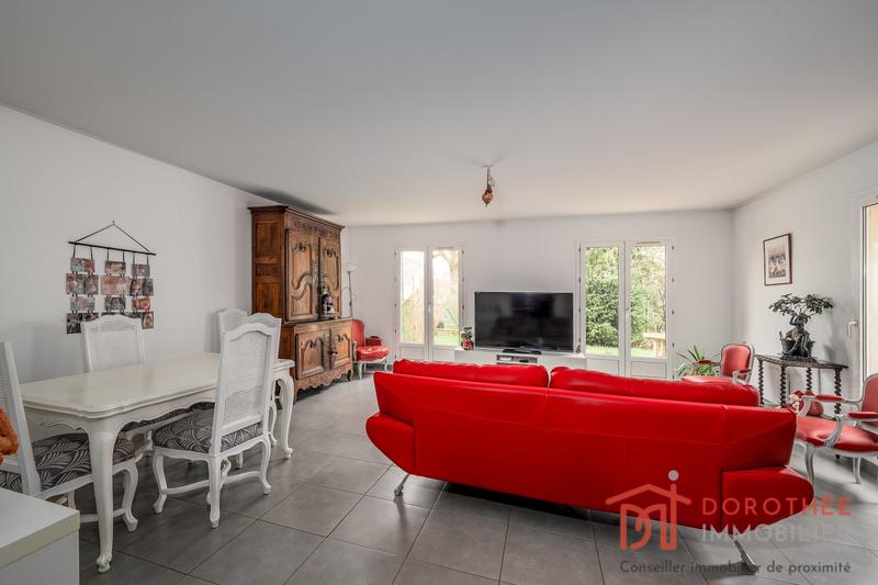 Maison - 95 m² - 5 pièces