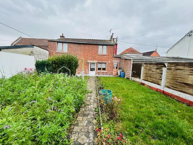 Maison de ville - 110 m² - 8 pièces