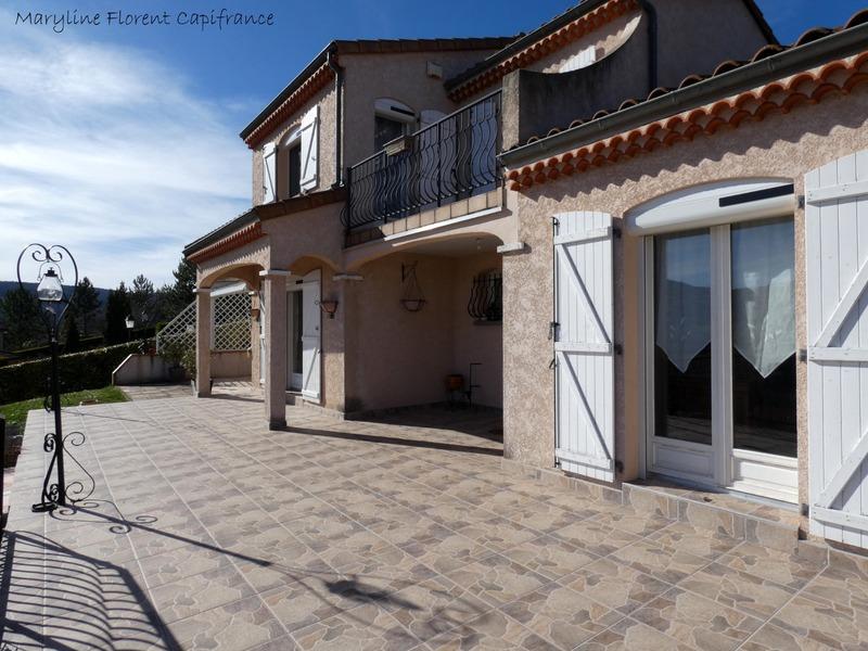 Maison - 173 m² - 7 pièces