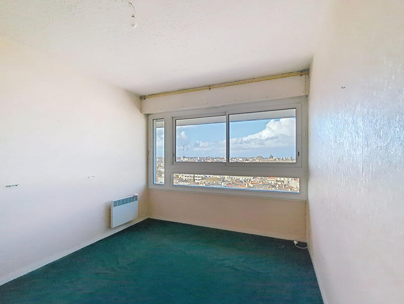 Appartement - 95 m² - 4 pièces