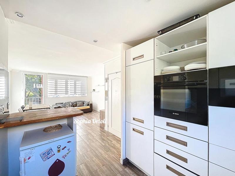 Appartement - 81 m² - 5 pièces