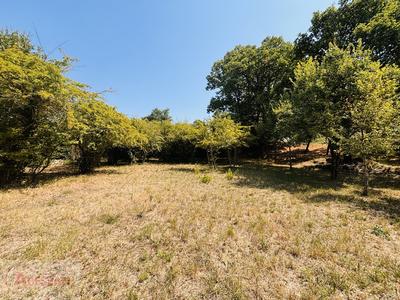 Terrain constructible - 1 370 m²