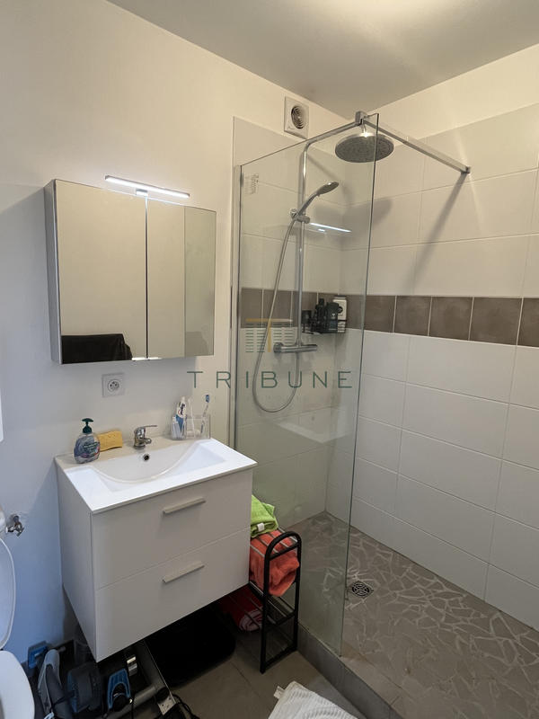 Immeuble - 272 m² - 12 pièces