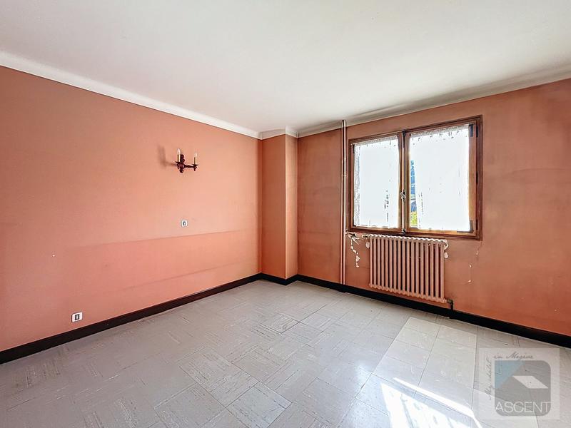 Appartement - 92 m² - 5 pièces