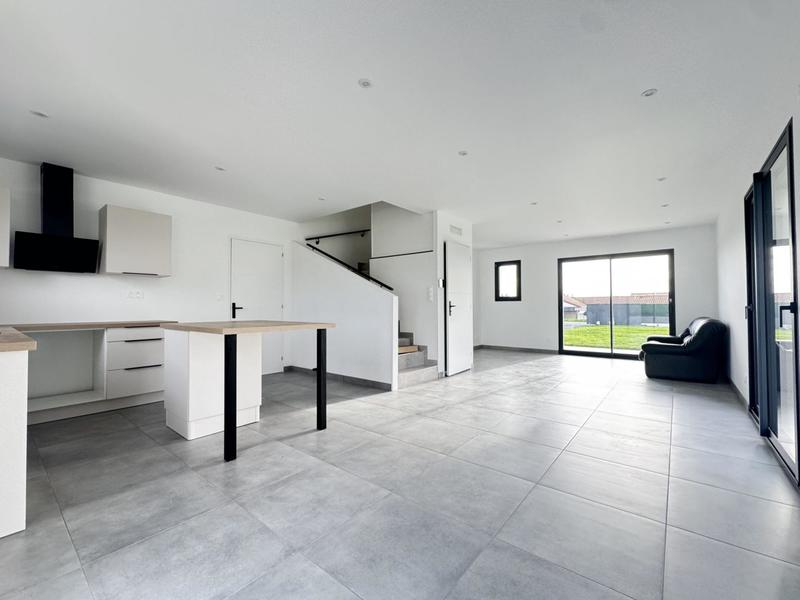 Villa - 90 m² - 5 pièces