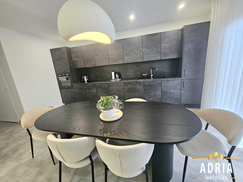 Appartement - 75 m² - 3 pièces