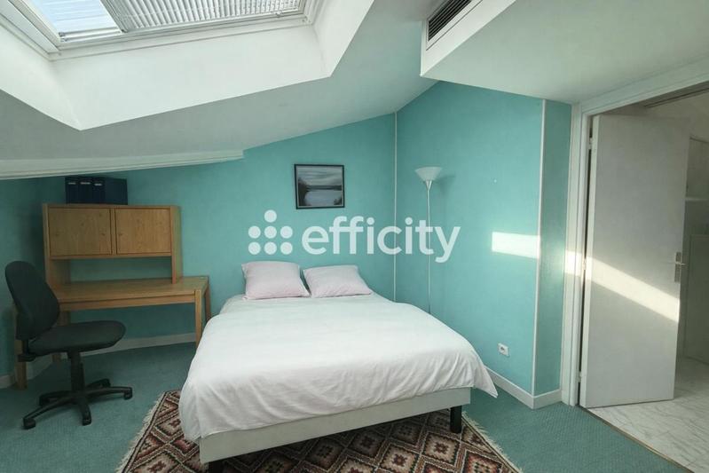 Appartement - 140 m² - 5 pièces