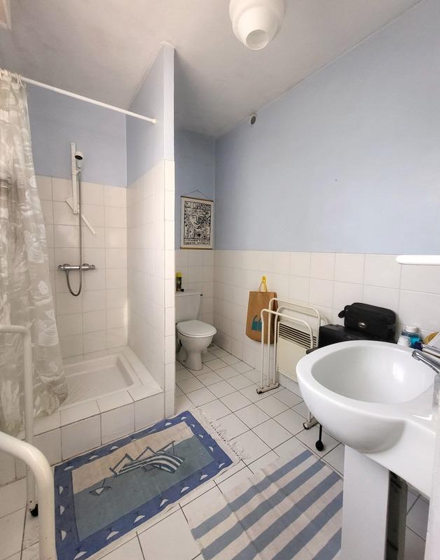 Maison - 250 m² - 11 pièces