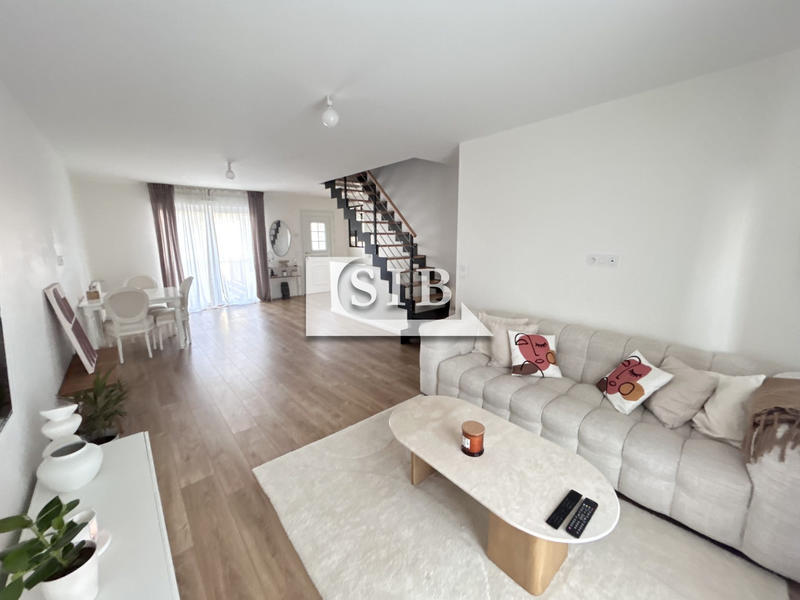 Maison - 150 m² - 6 pièces