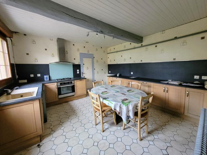 Maison - 148 m² - 6 pièces