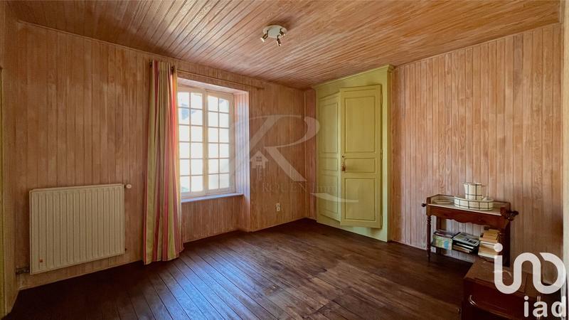 Maison - 212 m² - 8 pièces