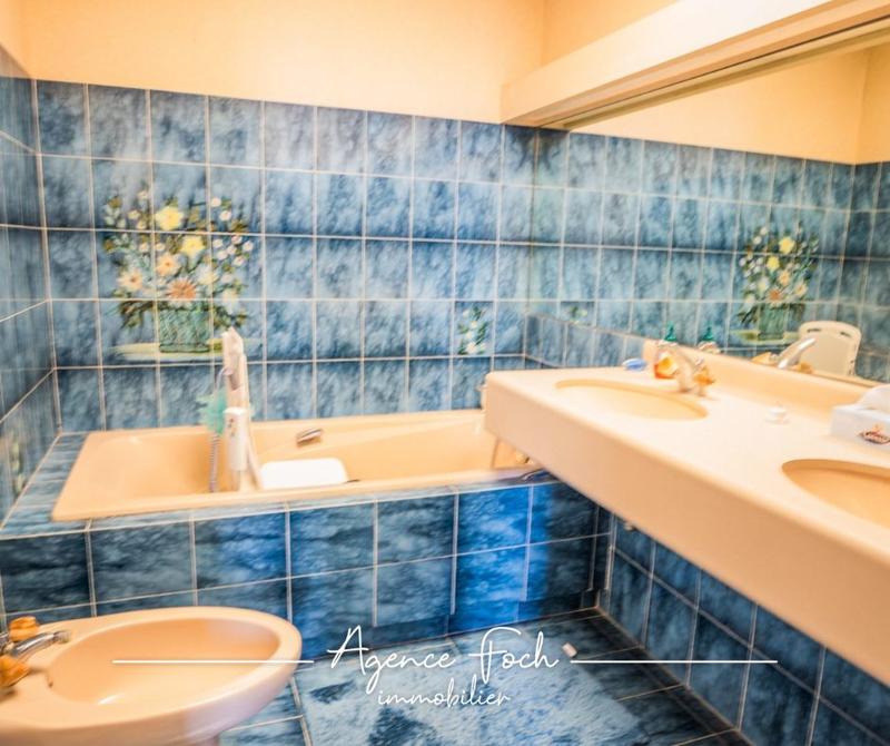 Maison - 153 m² - 7 pièces