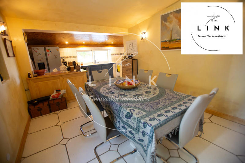 Mas - 330 m² - 9 pièces