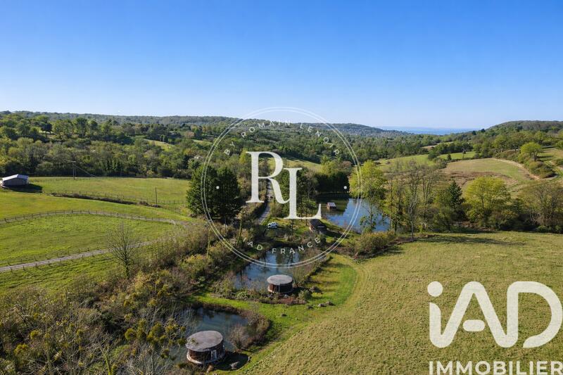 Terrain - 34 671 m²