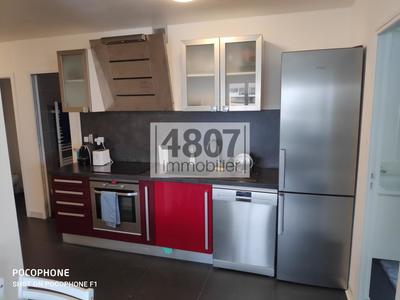 Appartement - 80 m² - 5 pièces