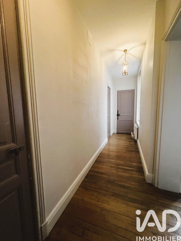 Maison - 289 m² - 10 pièces