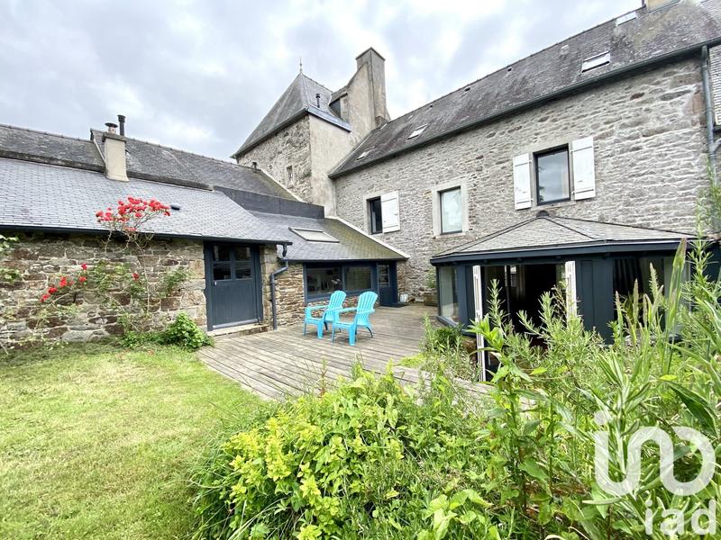 Maison - 179 m² - 8 pièces