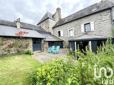 Maison - 179 m² - 8 pièces