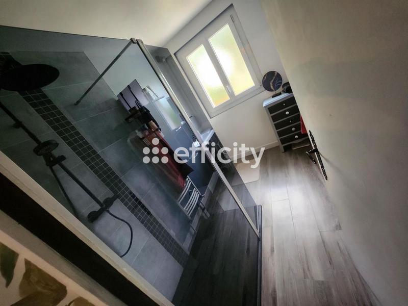 Maison - 156 m² - 7 pièces