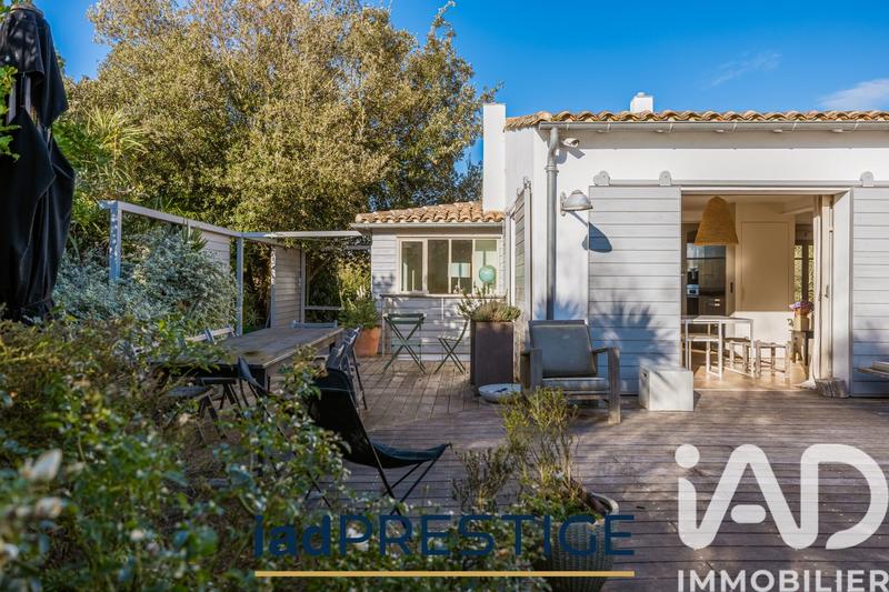 Maison - 257 m² - 8 pièces