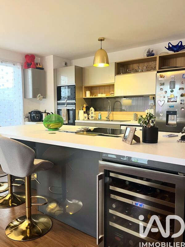 Appartement - 81 m² - 4 pièces