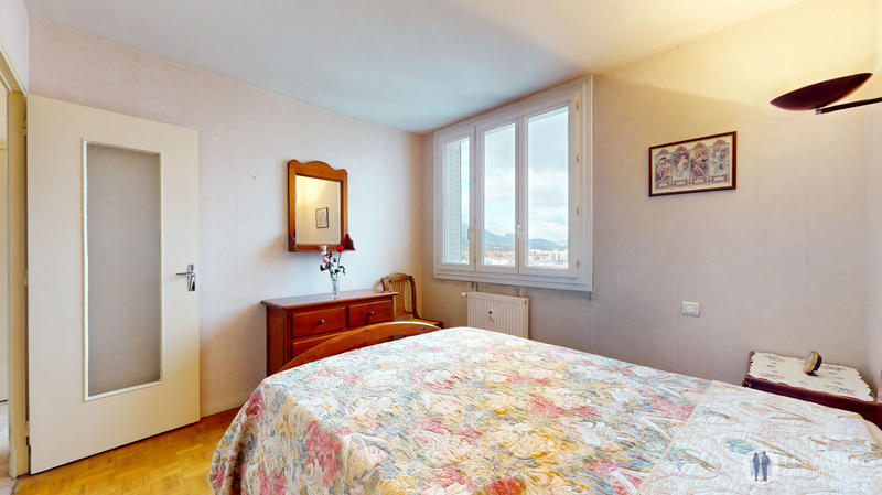 Appartement - 65 m² - 4 pièces