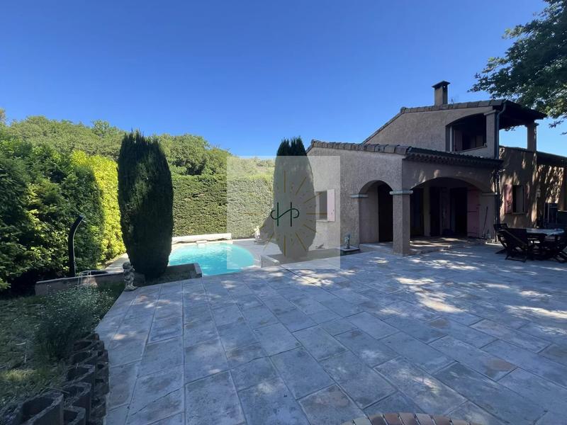 Maison - 124 m² - 6 pièces