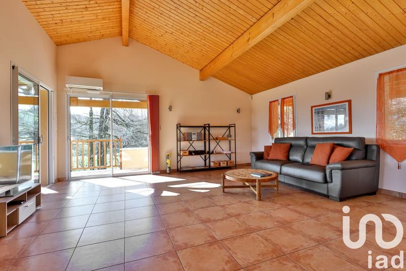 Maison - 167 m² - 5 pièces
