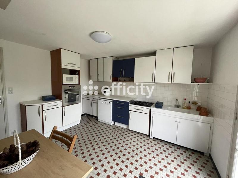 Maison - 175 m² - 7 pièces