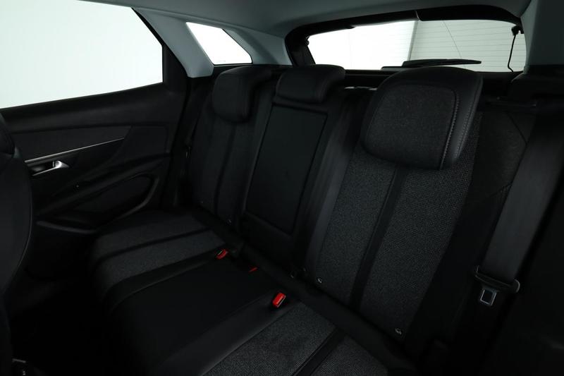 Peugeot 3008 1.5 Blue-HDi Allure Business Eat8 130 ch