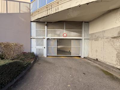 Parking / Garage - 30 m²