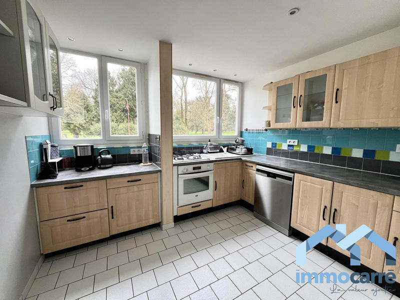 Appartement - 80 m² - 4 pièces