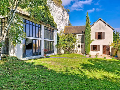 Maison - 206 m² - 7 pièces