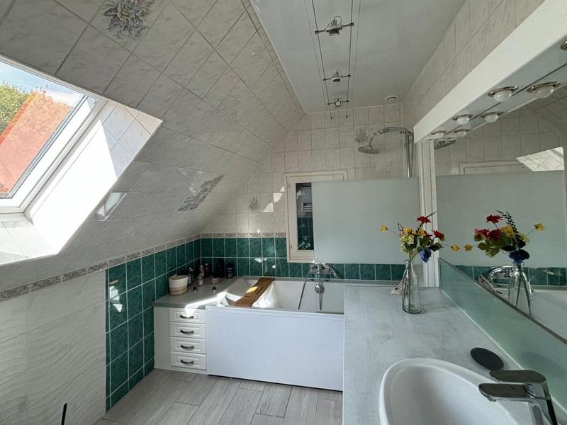 Maison - 153 m² - 4 pièces