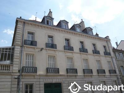 Appartement - 115 m² - 6 pièces