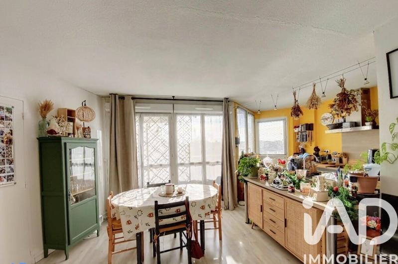 Appartement - 83 m² - 4 pièces