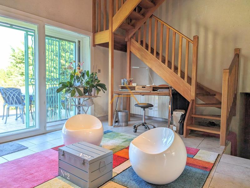 Maison en pierre - 263 m² - 8 pièces