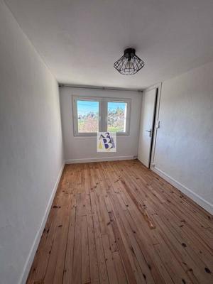 Maison - 86 m² - 5 pièces