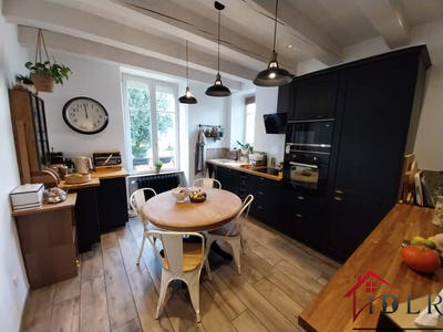 Maison de maîtres - 204 m² - 7 pièces