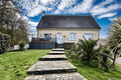 Maison - 220 m² - 9 pièces