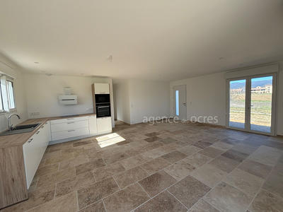 Maison - 97 m² - 4 pièces