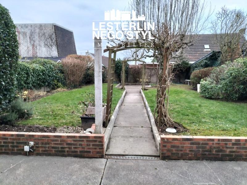 Maison - 98 m² - 5 pièces