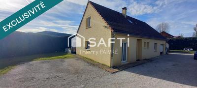 Maison - 137 m² - 7 pièces