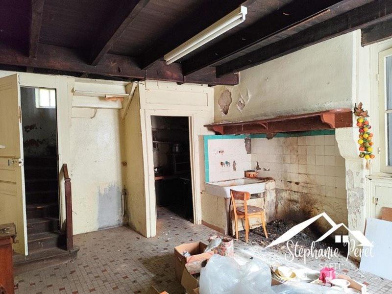 Maison - 260 m² - 8 pièces