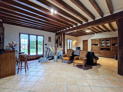 Maison - 195 m² - 6 pièces