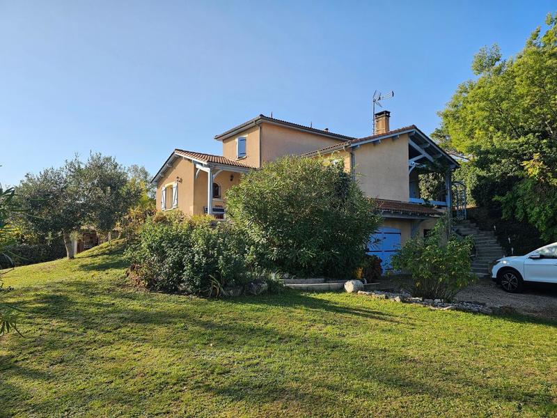 Maison - 160 m² - 6 pièces