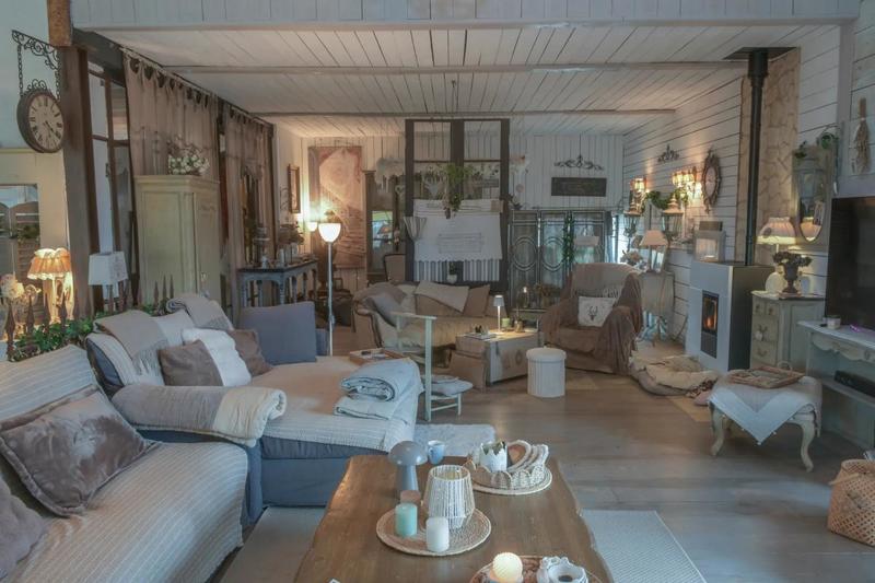 Maison en pierre - 350 m² - 8 pièces