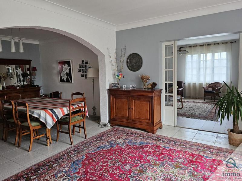 Maison chambre d'hôtes - 422 m² - 12 pièces