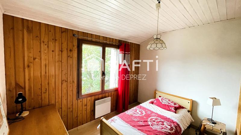 Maison - 180 m² - 10 pièces